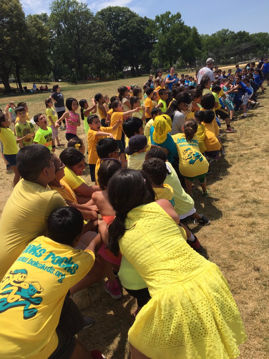 26q178's tweet photo. Grades 3-5 Field Day: Thank you to our Field Day Coordinator, Mr. Rodgers, staff and parent chaperones! https://t.co/ZTsY79kuqI