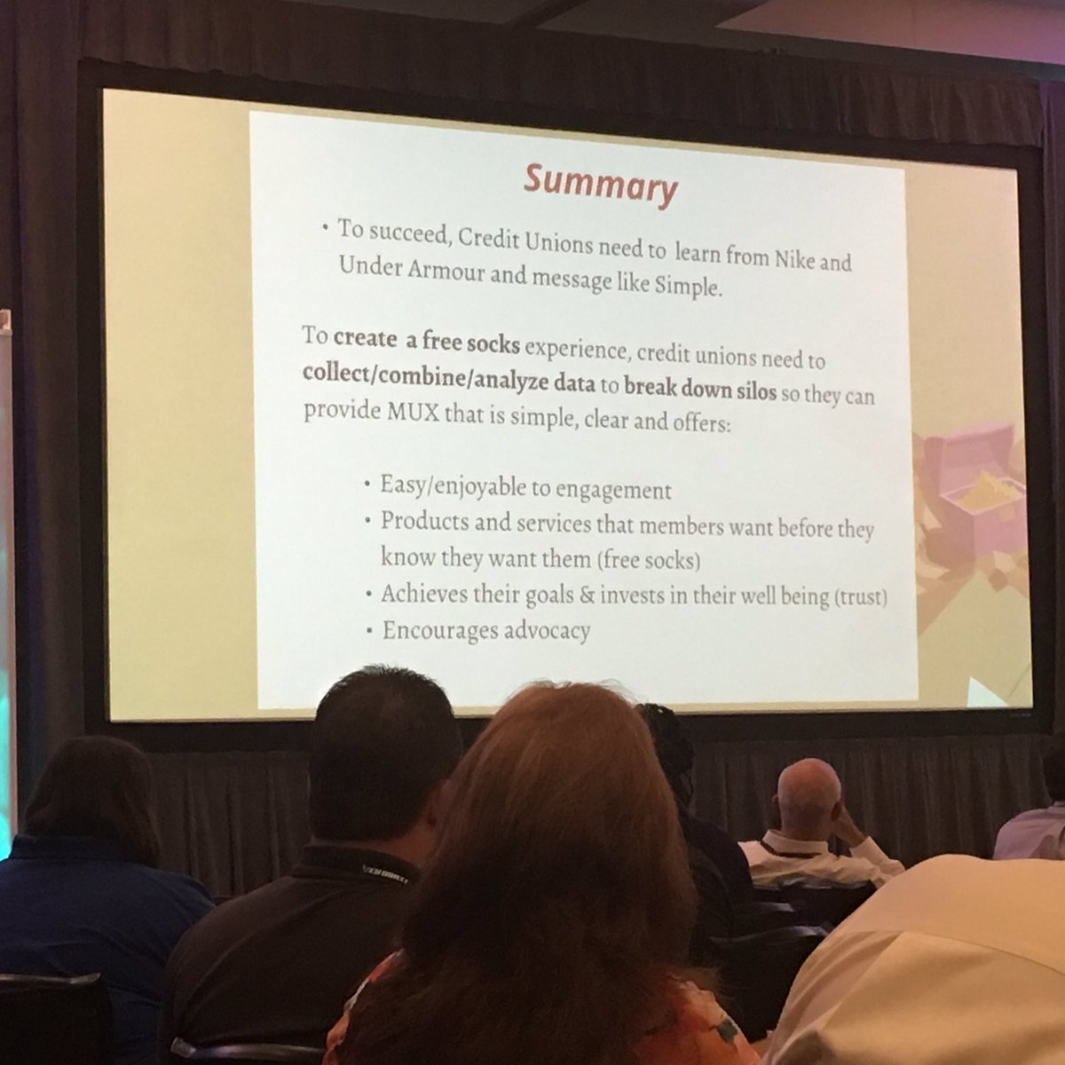 B_Knowlton's tweet photo. Summarizing how CUs can create the "free socks" experience after lessons from Nike and Under Armour #axfi2016 https://t.co/SHCQlHRGNo