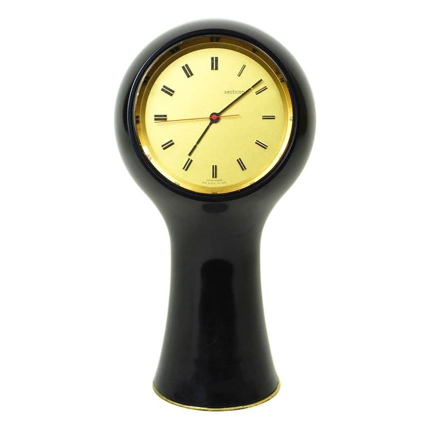 indvin's tweet photo. 1955 Angelo Mangiarotti Secticon Portescap Clock #italiandesign #swissclock #portescap #cl… https://t.co/w8ZhzX1zO2 https://t.co/Qpr96TD2Qi