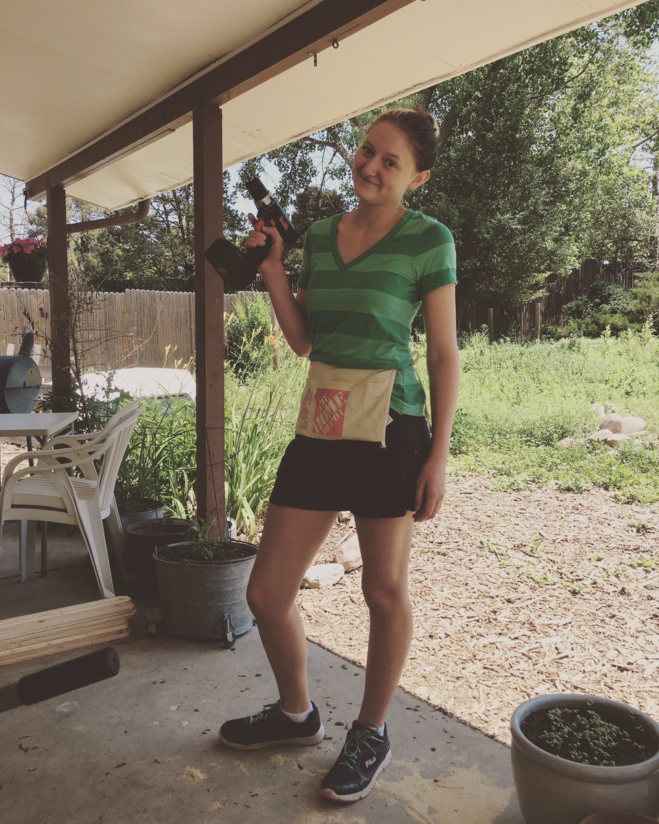 wacky_macky007's tweet photo. Leah's style = Bob the Builder meets Steve from Blues clues!๐ #buildingafence #lookatthatface #shesacartoon https://t.co/r0euMQMQTi