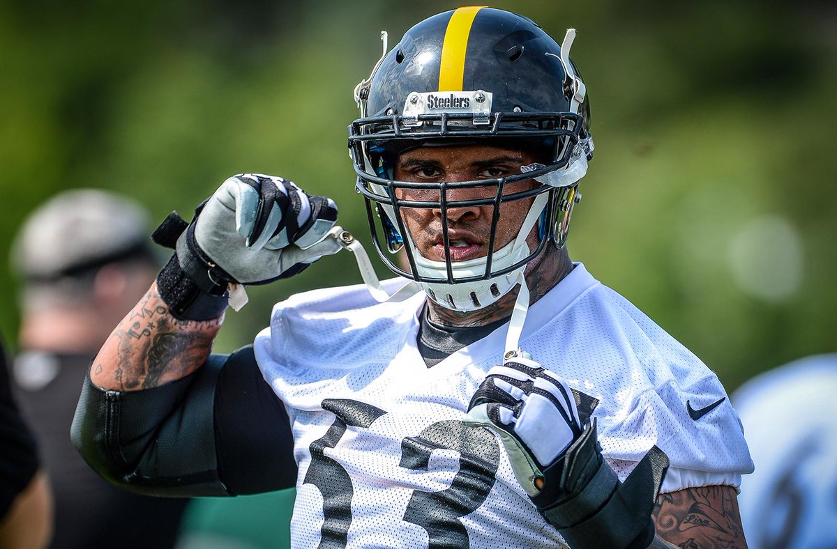 steelers's tweet photo. Maurkice Pouncey is looking forward to the start of the 2016 season.

🎥 | https://t.co/RyxHdpwjIm https://t.co/9k9VUdpR9L
