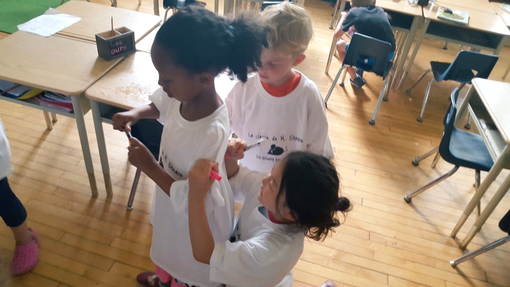 M_Sheane's tweet photo. Signing each other's class t-shirts today! #memories @GilesCondors https://t.co/0dEpnAGpqb