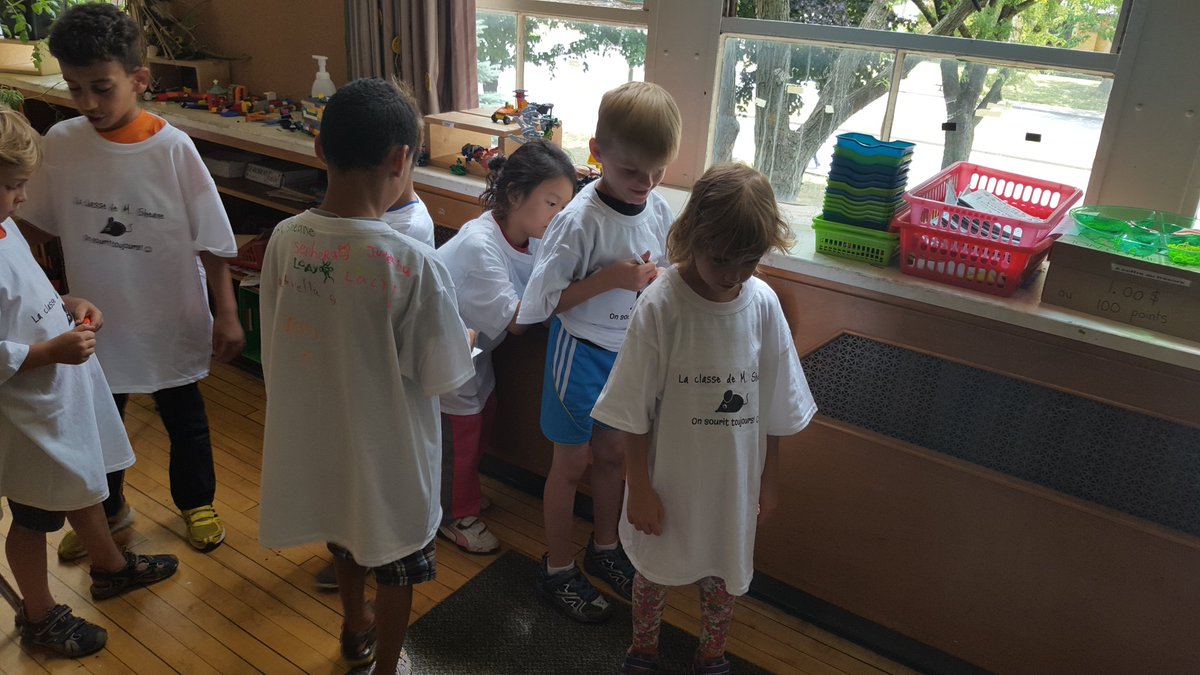 M_Sheane's tweet photo. Signing each other's class t-shirts today! #memories @GilesCondors https://t.co/0dEpnAGpqb