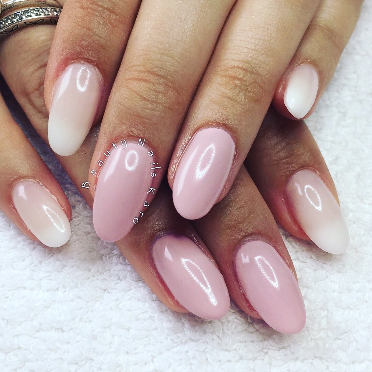 Beauty Nails Karo Babyboom Pink Pinknails Nails Nailstyle Naildesign Gel Fashion Gelnailsdesign Gelnagels Nailartist