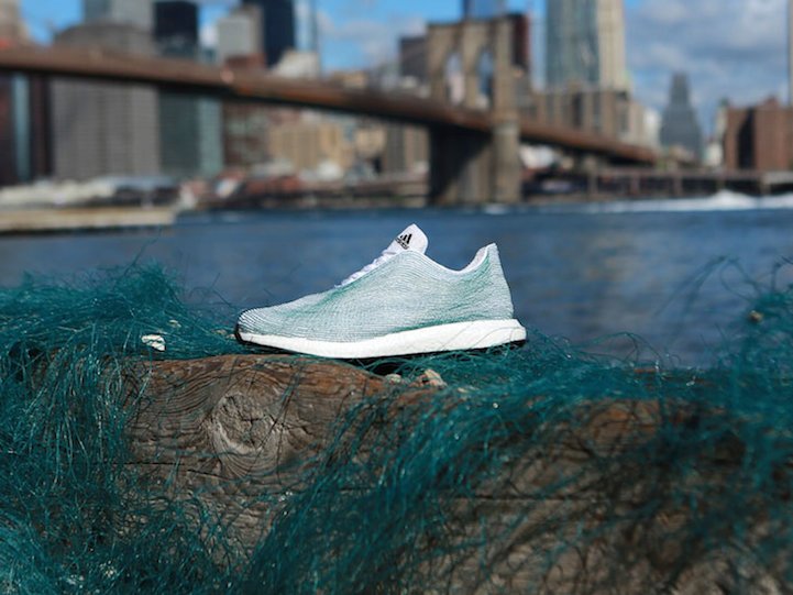 WalkRunWalk_Ken's tweet photo. Wow @adidas ! Adidas Partnered with Conservationists t&amp; Create Shoes Made out of OceanTrash! https://t.co/VeCVZ4sG5M https://t.co/gxrMfj7huP