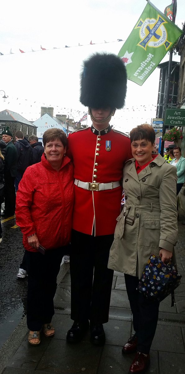 therapystyle's tweet photo. Amazing day in our wee village #bushmills #Royals #QueeninNI #irishguards https://t.co/zwyHNLoNDb