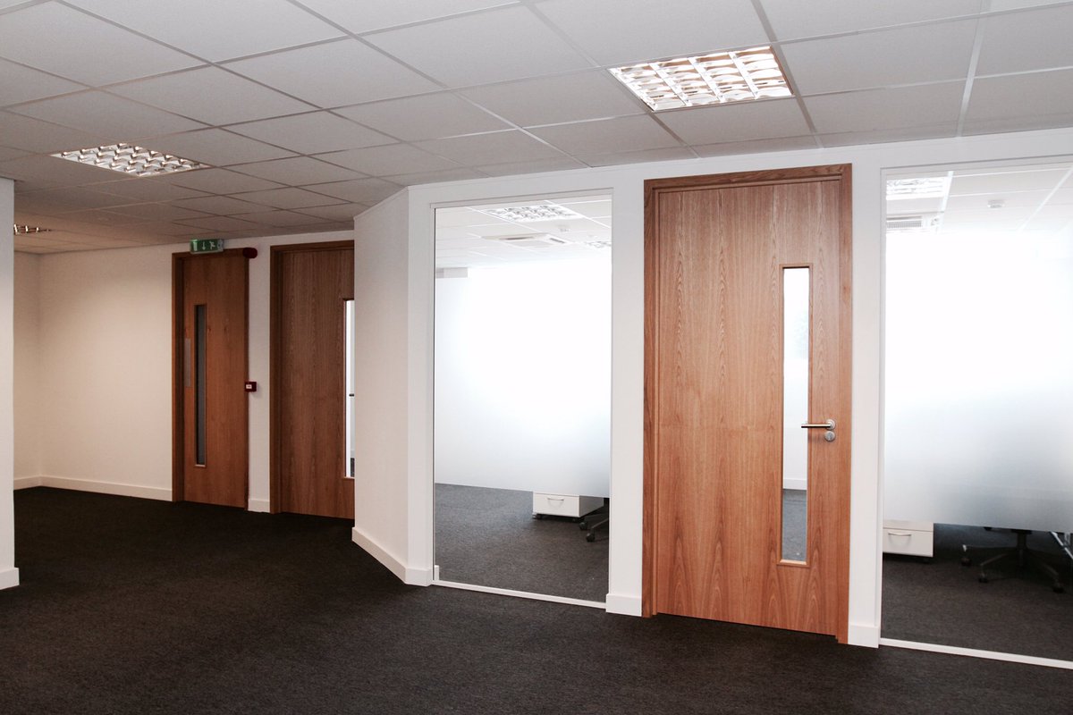 LovedInteriors's tweet photo. Another project completed! The boys done good 👍.. Big thank you to the team down @M25BIZ https://t.co/jIE5NZE2Nz