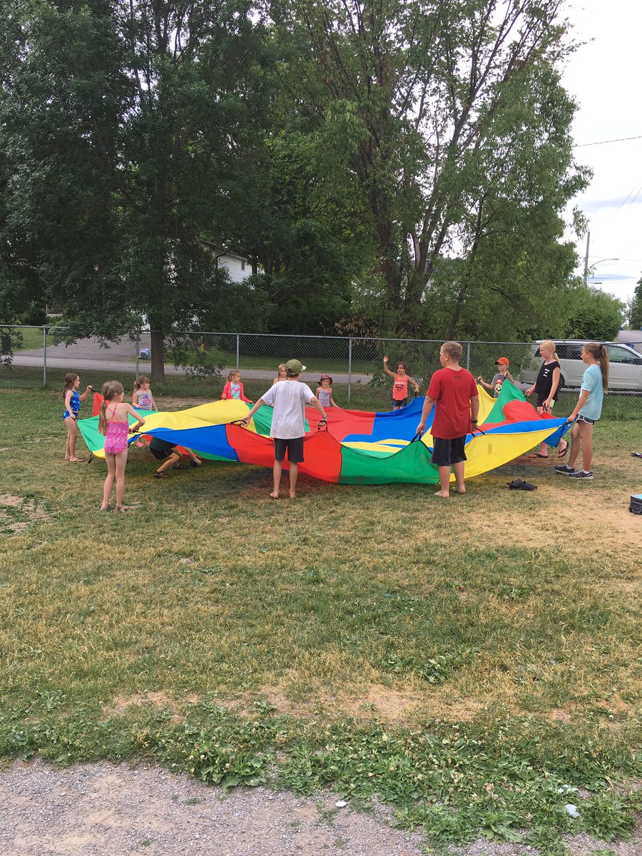 StPaul_LKFD's tweet photo. Playday! Thanks to our student leaders and Mrs Romain for organizing! #pvncfun https://t.co/WN1EJB9C9S