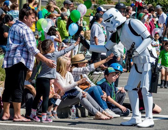 501SCG's tweet image. TK-90277 really knows how to work the Imperial Citizens! Put him in the PR Department! #SoCal501st @501stLegion