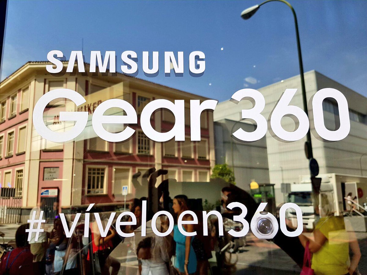 Hoy con <a href="/SamsungEspana/">Samsung España</a> y muchos amigos, aprendiendo de #360 y #VR 👌 #víveloen360