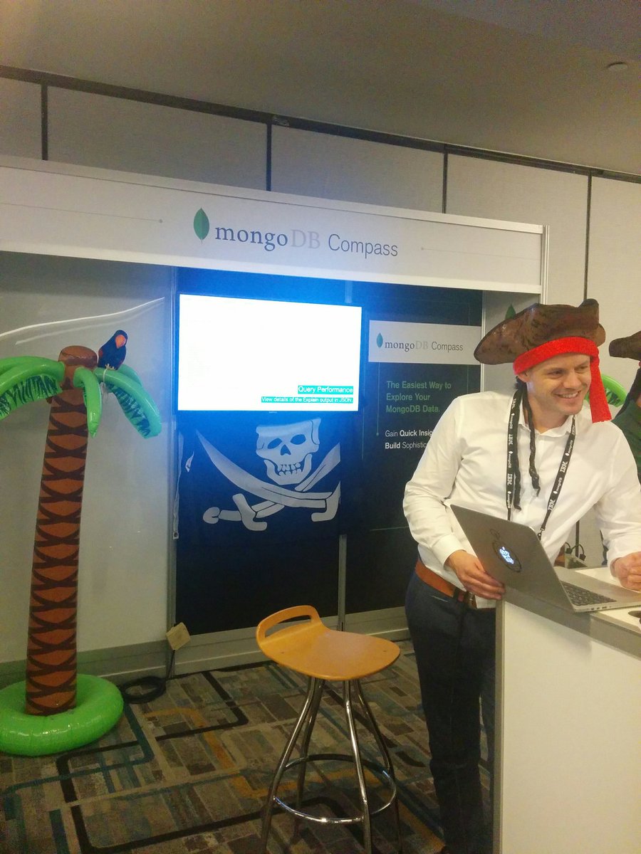 RathiSekaran's tweet image. Pirates, palm trees, gold coins! Treasure where art thou? #MongoDB #MDBW16 #MongoDBCompass #MDBWTreasureHunt