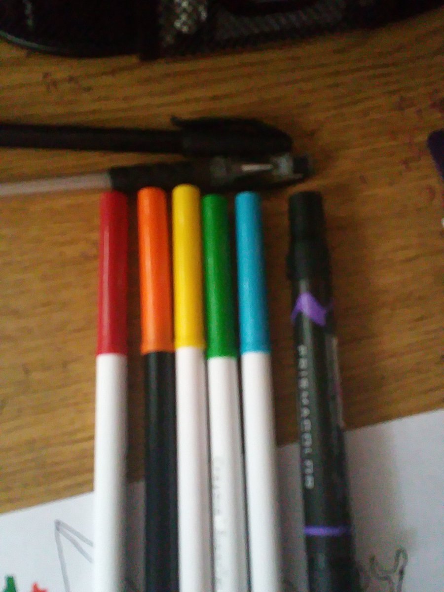 Ash_Apocalypse's tweet photo. Then, the ever so slightly lonely prisma marker... Making a present for someone on here... But who? Find out soon! https://t.co/EfN77mbjLF