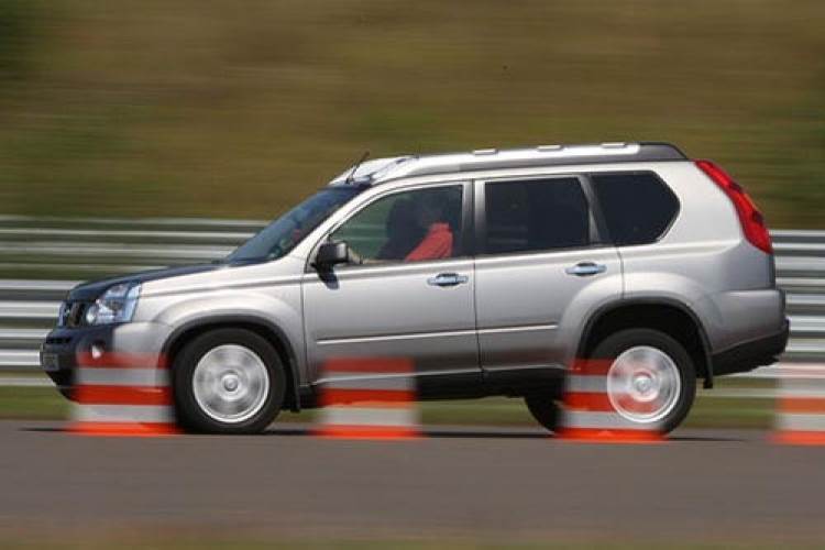 TodoMotorVe's tweet photo. #Tips ¿Sabes cómo frenar con el motor? https://t.co/Xrf3tqEr22 https://t.co/MH2FlQut5o