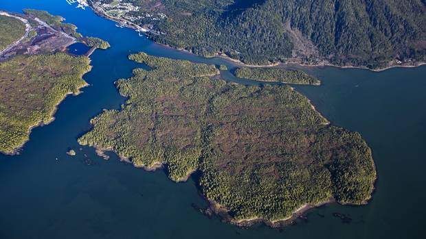 CEAA resumes review of Pacific NorthWest plans trib.al/hCDLegO From  <a href="/brentcjang/">Brent Jang</a>