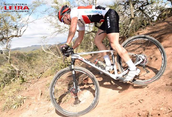 dj_pecaa's tweet photo. ARRIÉSGATE!
Los éxitos se disfrutan y de los errores se aprende.
#teamvenzo #venzoarg #mtb #bike #spiuk #zetts https://t.co/cmzuBow3M9