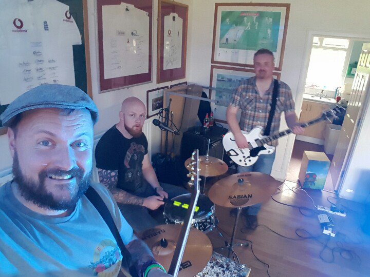 growingrobots's tweet photo. Some photos from #ashington Fayre Day Gig #growingrobots #fayreday #festival #gigs #cricetclub #livemusic #northeast https://t.co/Y4vYK5ykXF