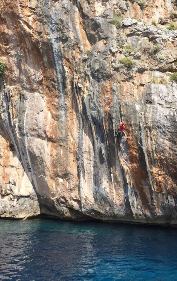 terry_vdw's tweet photo. Jared Leto on snapchat ....

Mallorca. https://t.co/69bQ8WsQZ3