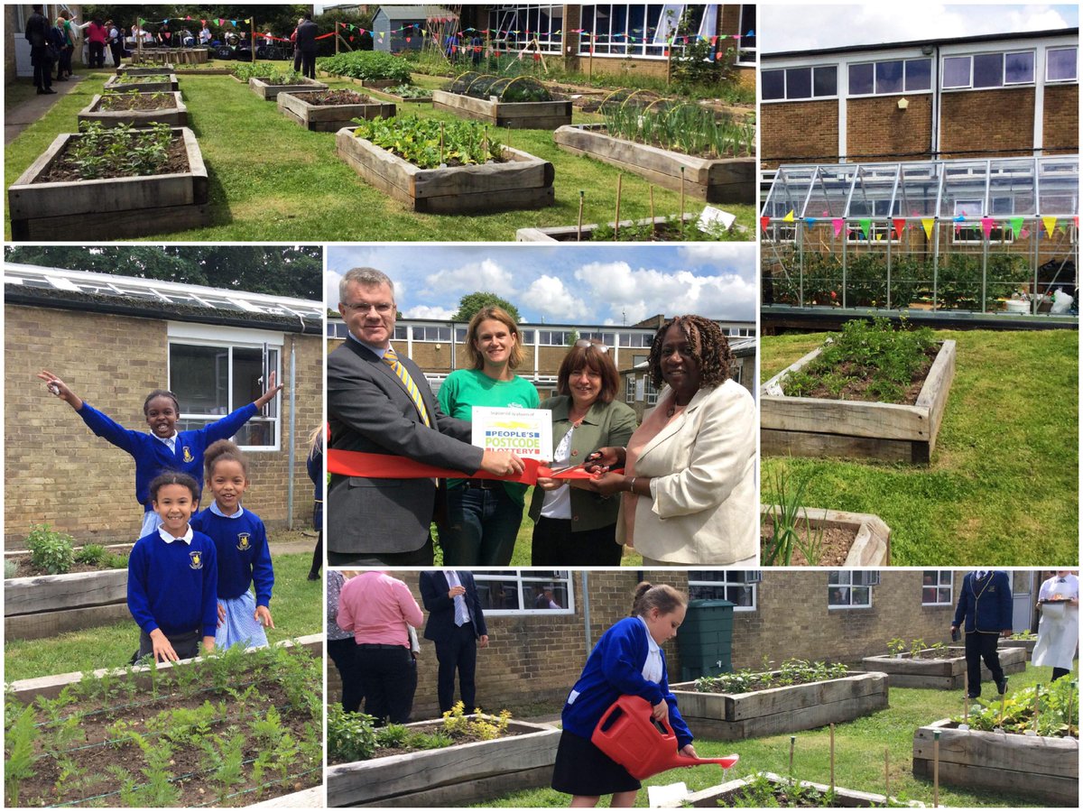 Had a fantastic time launching the shared @DreamFundPPL#EdiblePlayground at Meridian High &amp; @FairchildesP today!