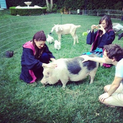 peliggrosa's tweet photo. 28. Remember Ariana's Harry Potter themed birthday party? 💕 https://t.co/ItlzezEqi8