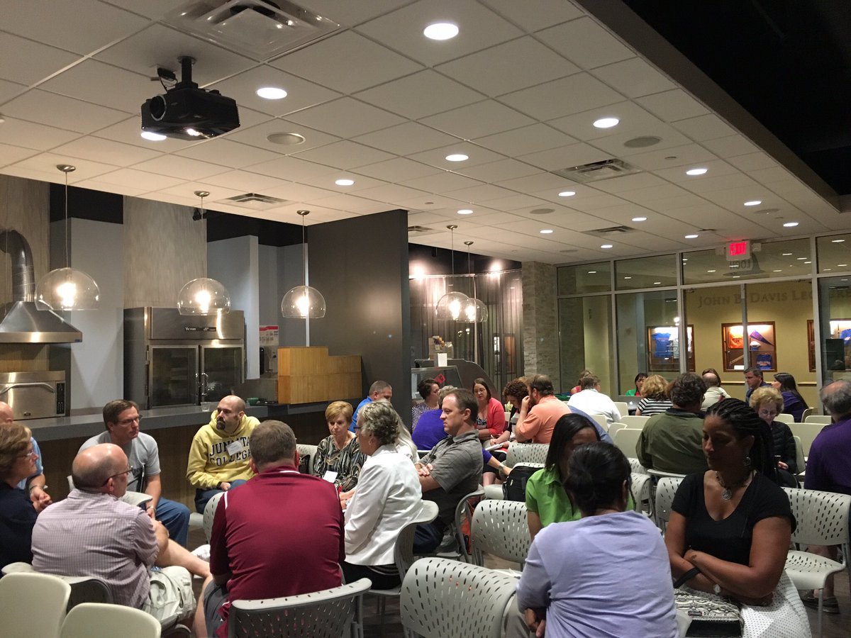 NASPAscu's tweet photo. #SCUI16 final session - sharing ideas / #brainstorming to give directions to #naspascu future directions https://t.co/05jYWmV2lO