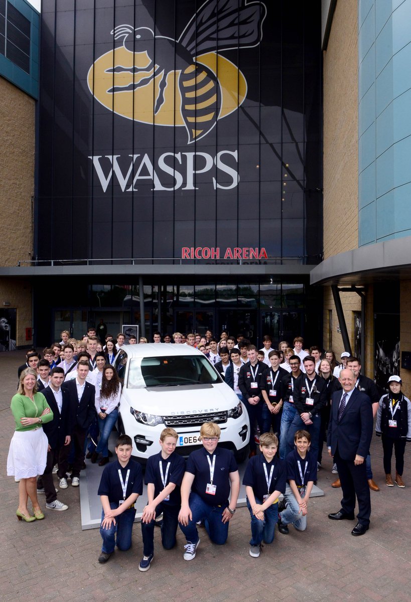 4x4inschoolshq's tweet photo. 13 countries, 21 teams, Land Rover 4x4 in Schools World Finals 2016 Who will take the crown next week?  @JLRPR https://t.co/1exwIN9tRq