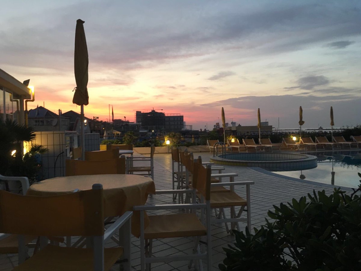 Il #bellissimo #tramonto in #riva al #mare