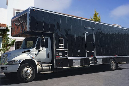 MovingHomeMX's tweet image. #Mudanzas @MovingHomeMX 
*Flota vehicular con solo 3 años de antigüedad.
Solicita #costo en moving.com.mx