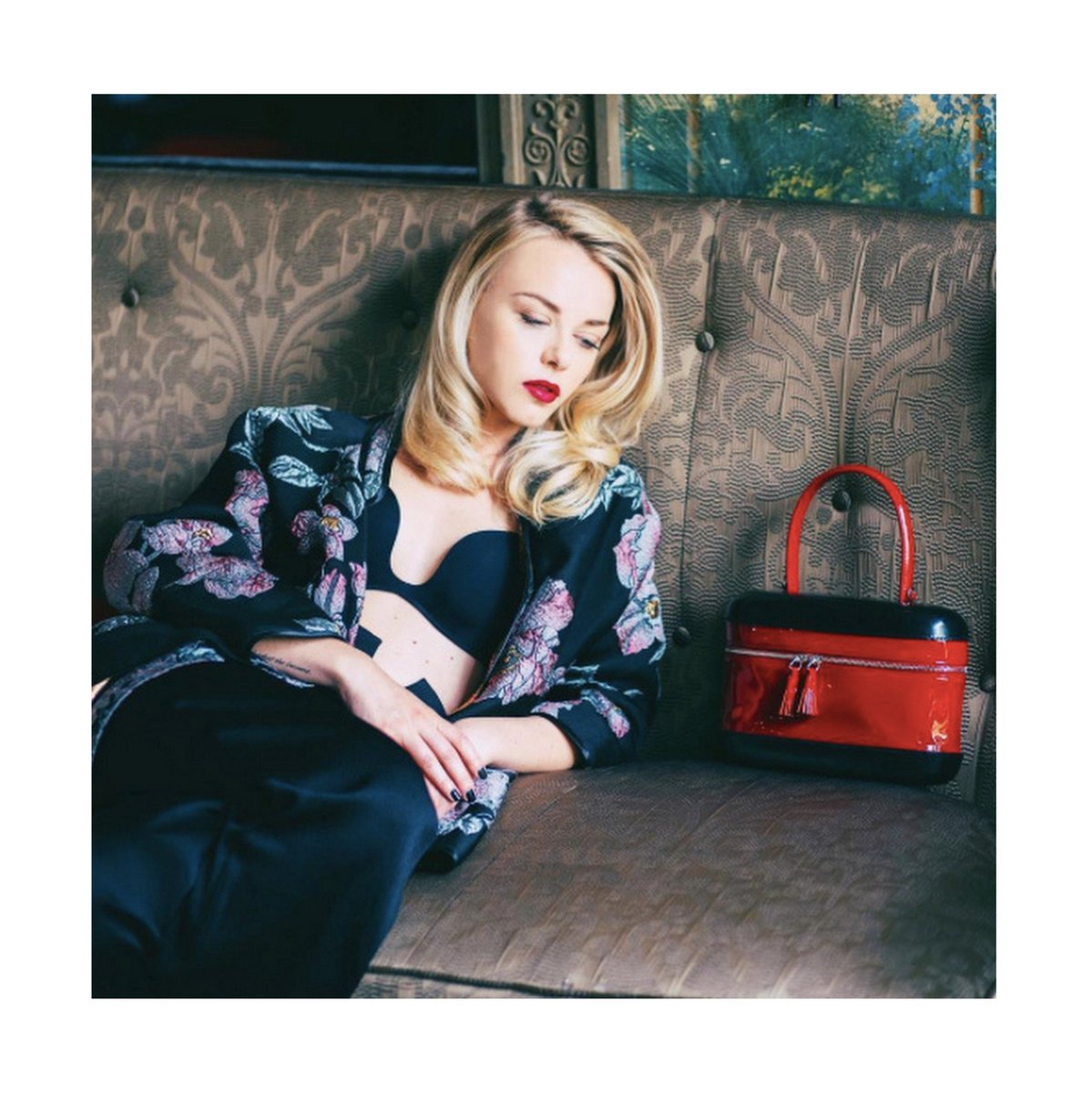 Tank_Steiger's tweet photo. Day off @LaReserveHotels with @TsarinaMaryna wearing our Dingo rubber soles and Tambour red bag #Shoes #Paris #ootd https://t.co/jzCSrHug8Y