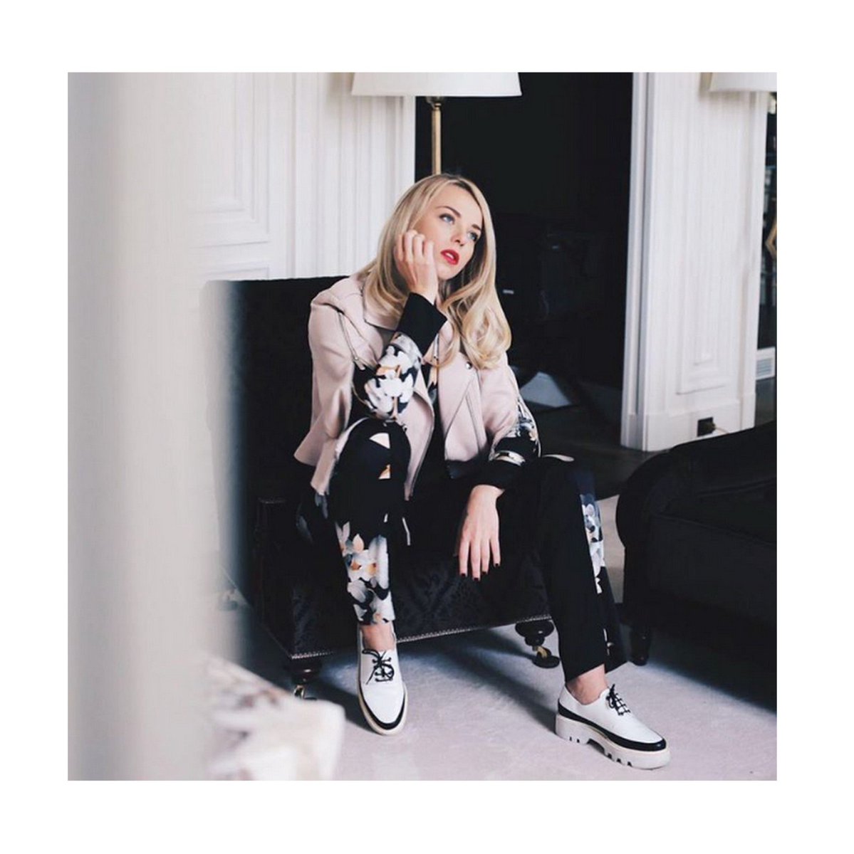Walter Steiger official (@tank_steiger) on Twitter photo Day off <a href="/LaReserveHotels/">LaReserveHotels</a> with @TsarinaMaryna wearing our Dingo rubber soles and Tambour red bag #Shoes #Paris #ootd Day off <a href="/LaReserveHotels/">LaReserveHotels</a> with @TsarinaMaryna wearing our Dingo rubber soles and Tambour red bag #Shoes #Paris #ootd