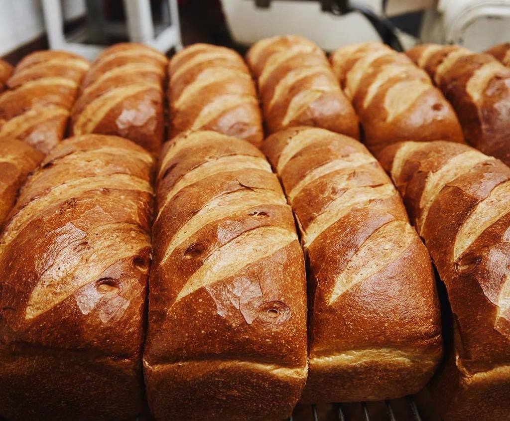 HudsonBread's tweet photo. Our freshly baked white #Pullman #loaf!
#crumbshot #instafood #njeats #breadlife #breadgram #foodie #hudsonbread #bโฆ https://t.co/JCpltx2g3K
