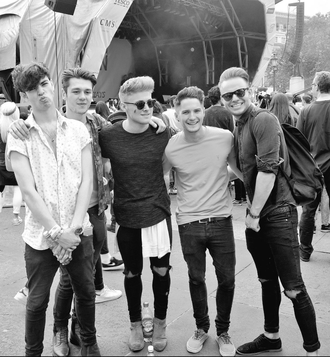 ChloePotterton's tweet photo. Love this photo of @RyderLads You guys are seriously amazing i love you so much β€ #RyderLads #JoinTheRyde https://t.co/shH2jZKoe4