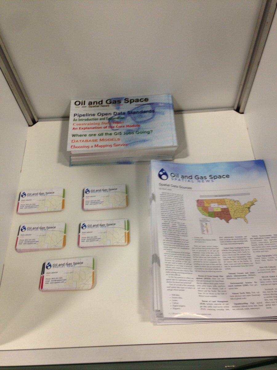 OGSpatialNews's tweet photo. Stop by the geogeek publication booth and pick up #ogspace magazine at the #EsriUC https://t.co/nNnebberTc