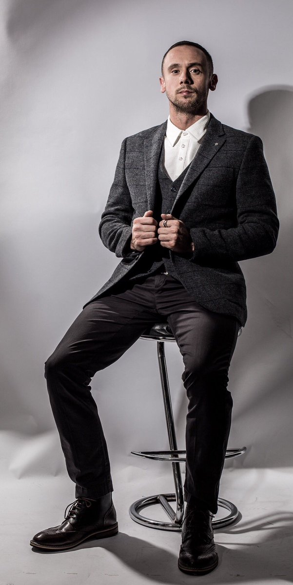 PeterWerth1975's tweet photo. Check out this week'S #LOTW featuring British actor @JasonMaza - we really like his smart look! #LookOfTheWeek https://t.co/WNXPJ9w3rp