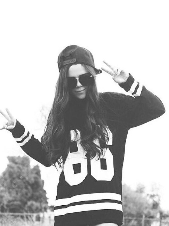 PeachySalinger's tweet image. » Raelyn Daisy Blackwell
» Twin to Lucas
» Sorcerer
» Open to any RPs/SLs
» TMI