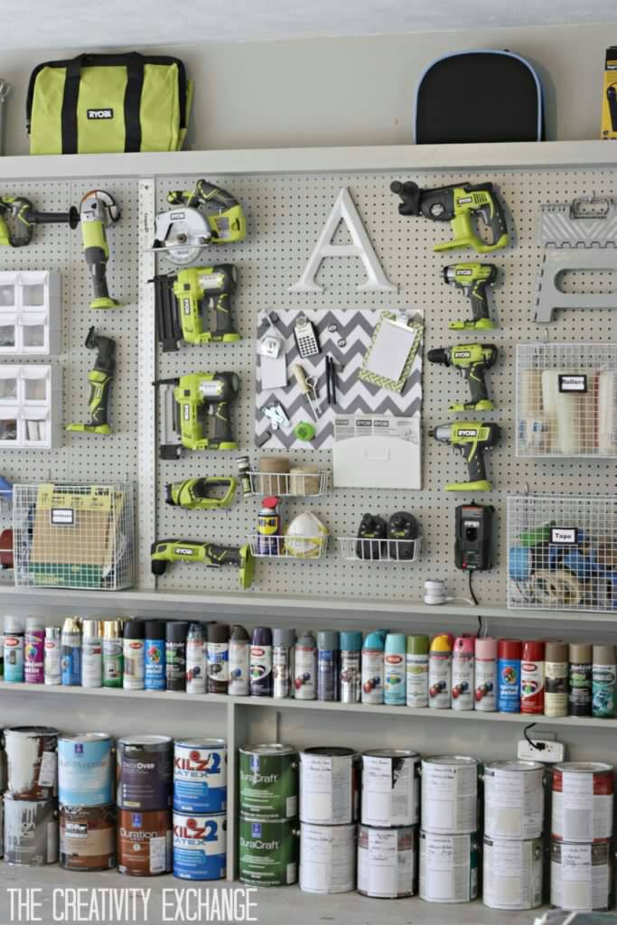 RoyalStorage's tweet image. DIY Storage Solutions For
A Well-Organized Garage!! #HandyTips | ow.ly/yTQQ301IXO6