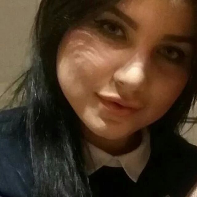 JiMou9's tweet photo. Follow this beautiful singer 
@HananeElKhader 
https://t.co/jp5j3dI7HC
#OralFrancais 
#AskRioloRMC 
#FRAISL 
#Adopte https://t.co/OBXtHMLGwI