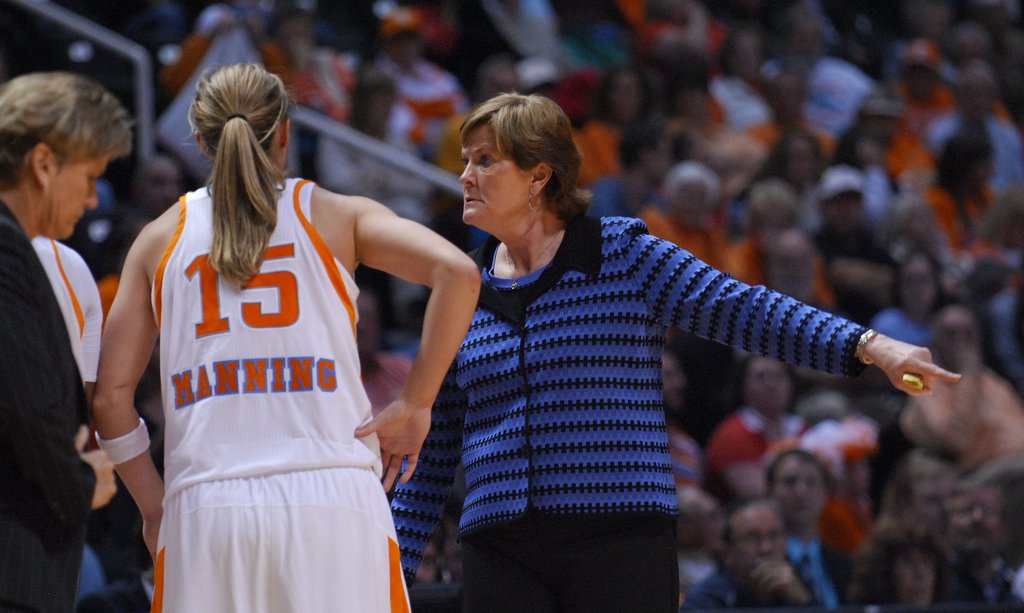 "Every female athlete playing sports today owes a debt of gratitude to Pat Summitt" See goo.gl/TwID8g #Pat