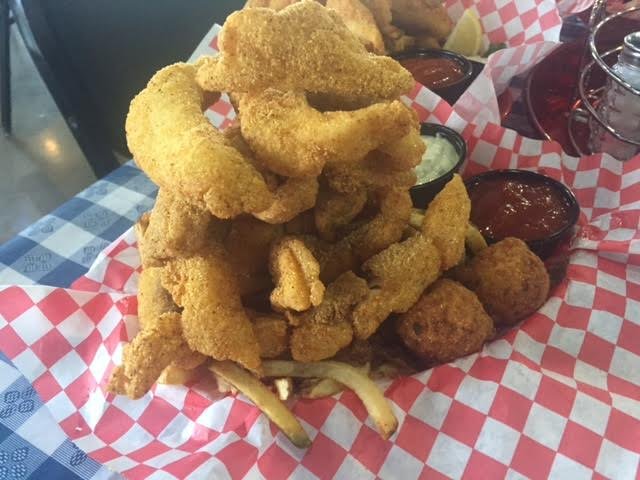 TheCatchTyler's tweet photo. Summer means seafood. https://t.co/05Wfw2tSWJ