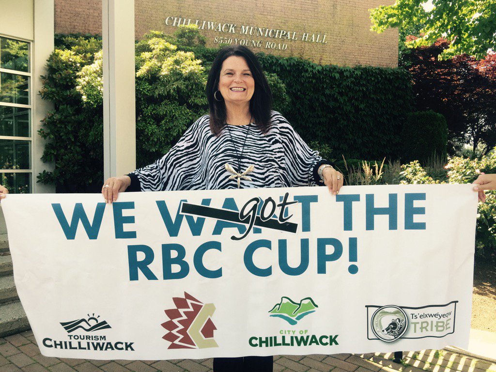 Hey #chilliwack breaking news - we got the Cup! Thanks <a href="/HockeyCanada/">Hockey Canada</a> and #chwk2018 team!
