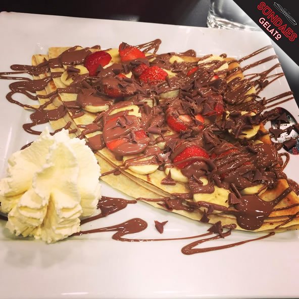 SundaesGelatoUK's tweet photo. Too much #chocolate or not enough chocolate? It's just personal choice! #ThereIsNoCorrectWay https://t.co/zXfZLWjmpJ