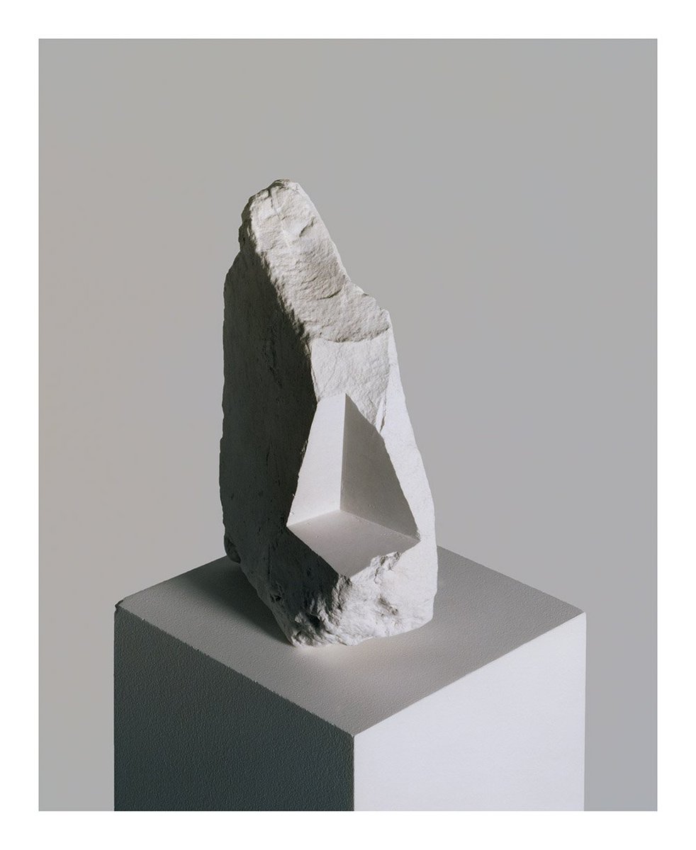 An image from 'The Erratics' by <a href="/D_Harvey_Regan/">Darren Harvey-Regan</a> photomonitor.co.uk/2016/06/the-er…