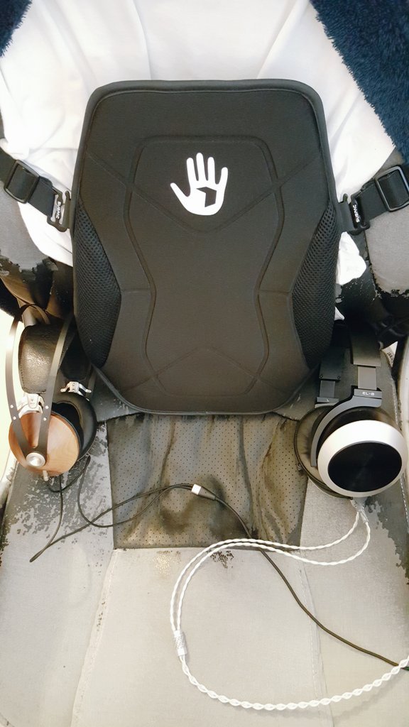 theoneinyellow's tweet photo. @UnboxTherapy @SubPac @Audeze @MEZEheadphones
OMG you finally #unboxed #SubPacM2!
😍#SubPacS2
https://t.co/4ty78M0Mip https://t.co/N10VZhLYAB