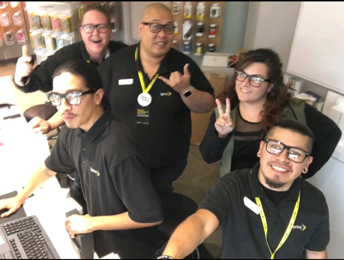 WL_VAL's tweet photo. #TEAMVAL KILLED IT YESTERDAY!!!!!! With 10 GA's including 7 NEW 2 WOG's AND A TAB ON A MONDAY!!!! https://t.co/D7kjl5teej