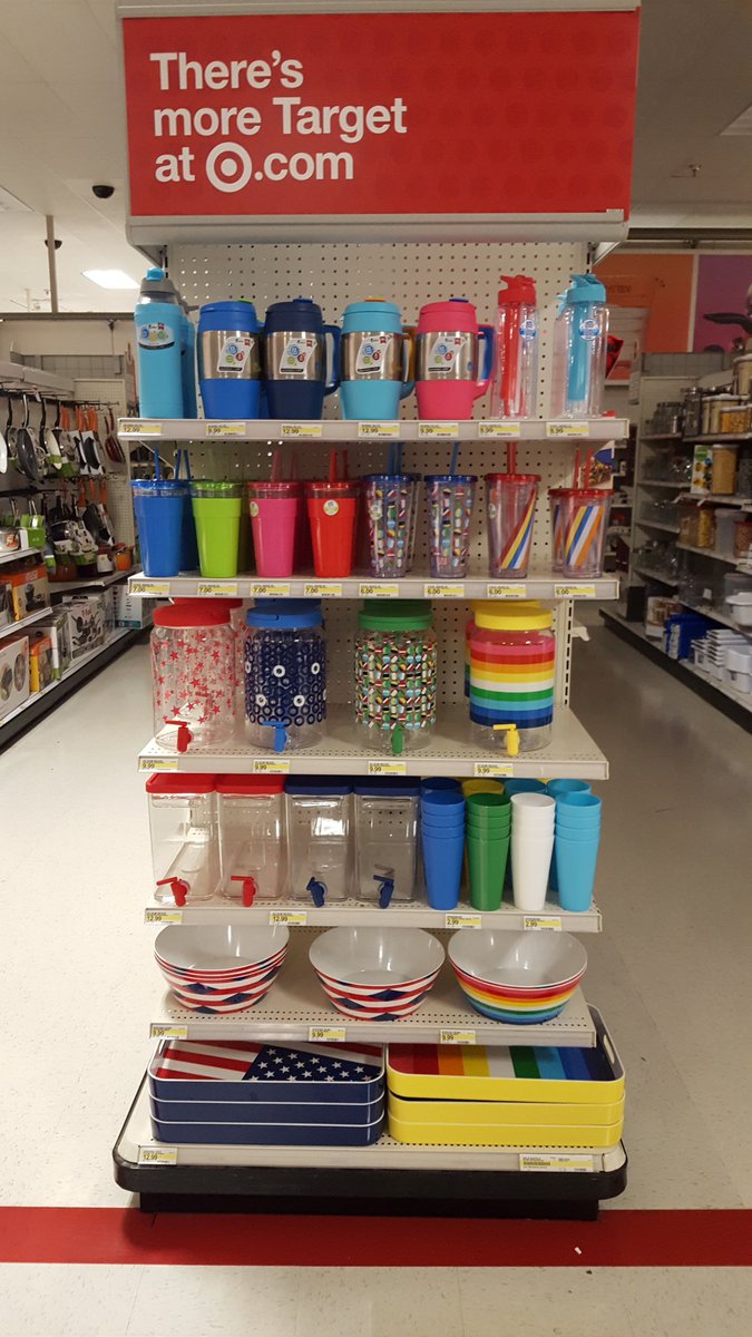 Plano Sr TL creating a bright BOLD endcap😎 #D207vml <a href="/eblackcost/">Erin</a> @jjonesca <a href="/noha_G296/">Noha Elezaby_VMD</a>