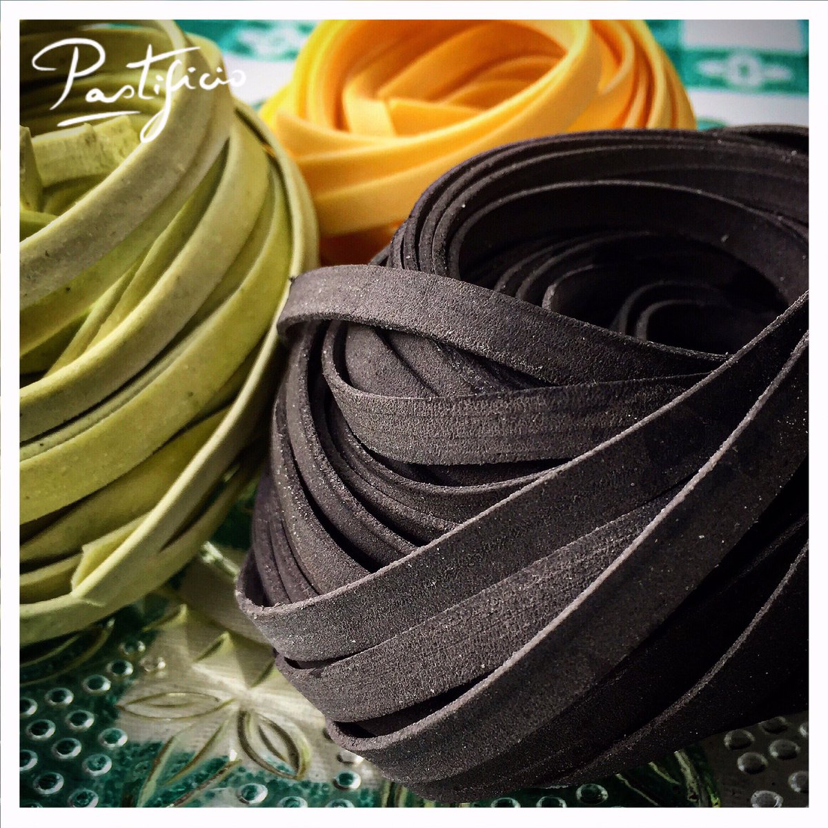 🍝 Nuestro #FetucciniCalamar, #FetucciniHuevo y #FetucciniEspinaca listos para que lo lleves a tu casa! Te esperamos!