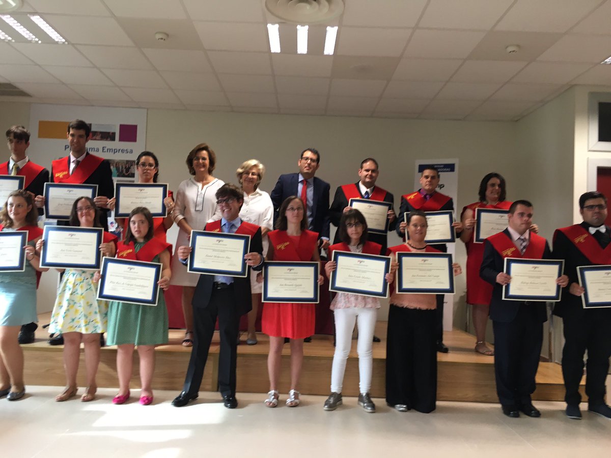 fundacionprodis's tweet photo. ENHORABUENA GRADUADOS! 2ª promoción Máster #ProgramaEmpresa https://t.co/wyU5ZrR5XN