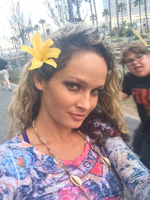 Just realized I got photobombed! https://t.co/T9c8TTFS0Z