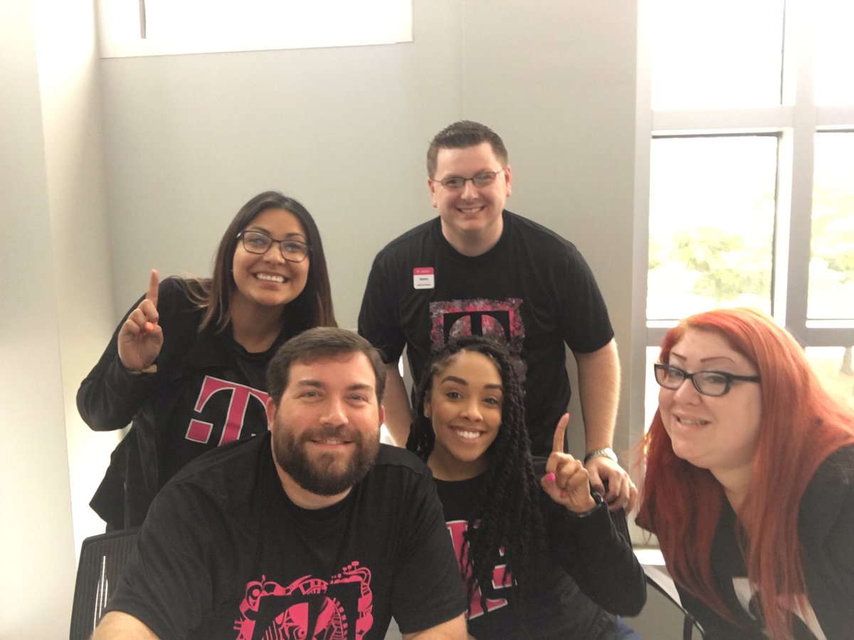 MarenMUA504's tweet photo. #managermastery #Birmingham #NOLA #oneteam @TherassBrooks @egyfadyus @sambsinger https://t.co/SRIBSASvp6