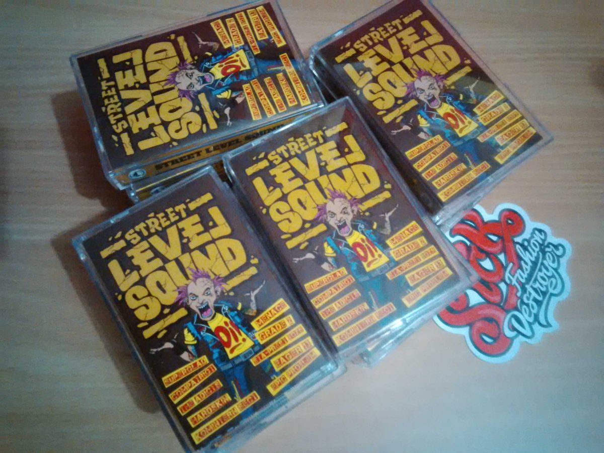 Sudah bredar ni sickies, siap dihajar cassettny buat nemenin mudik klian diperjalanan.. with <a href="/superglad_band/">SUPERGLAD</a>