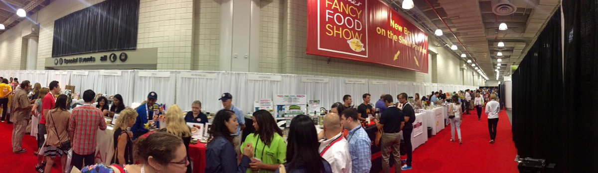 Specialty_Food's tweet image. Take a peek at the New Brands on the Shelf showcase behind the 3400 aisle on Level 1! #SFFS16
